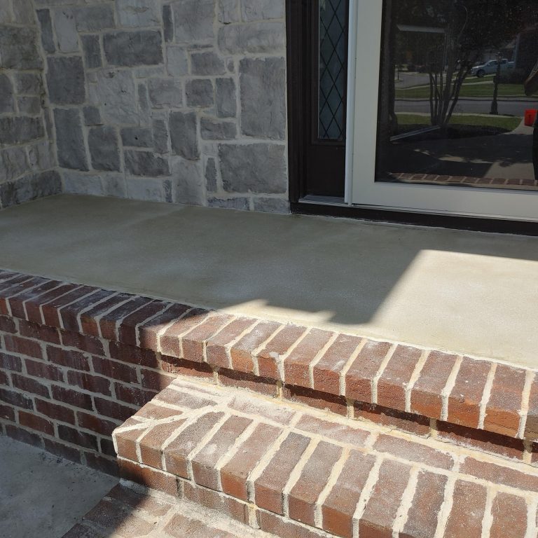 Rossi Decorative Concrete & Epoxy Front Porch Sprayed Texture Concrete